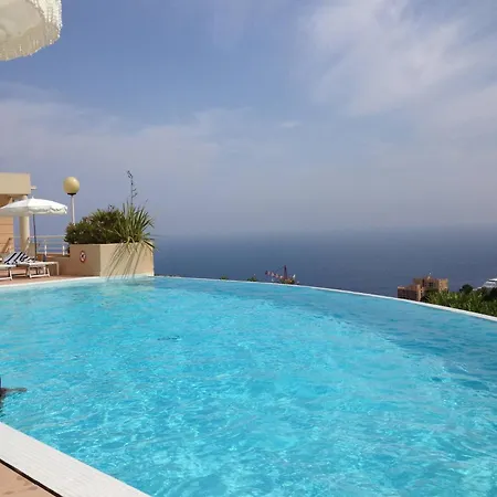 Holiday home 2 In Luxury Bordering Monaco Beausoleil